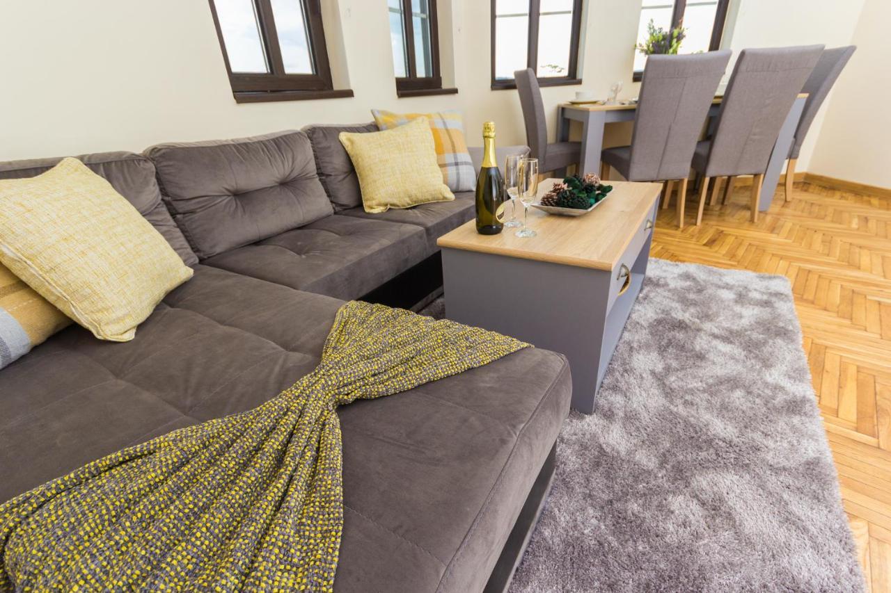 Apartment Zdravets, In The Heart Of The Old City Veliko Tărnovo Exteriör bild