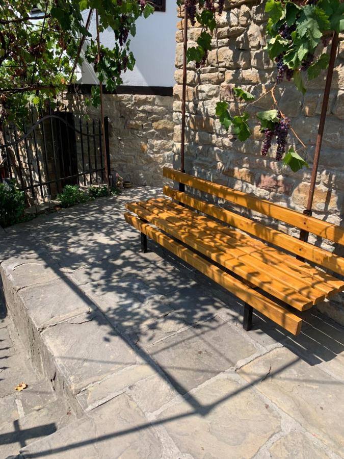 Apartment Zdravets, In The Heart Of The Old City Veliko Tărnovo Exteriör bild